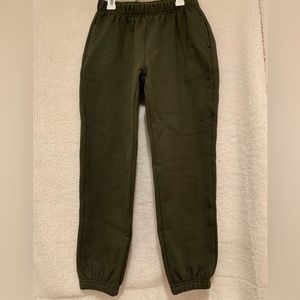 Sweatpants & Hoodie set from Pretty is Power, in army green